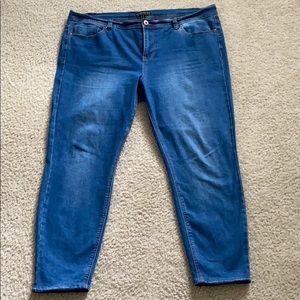 Plus size forever 21 blue jeans